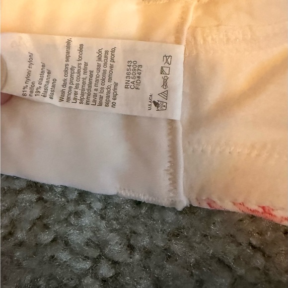 Lot of 4 no underwire bras - 3 sz 34D, 1 sz 36C - Picture 10 of 12